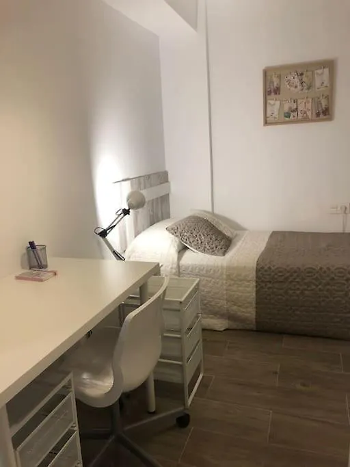 Nuevo, Los Remedios. Seville Apartment